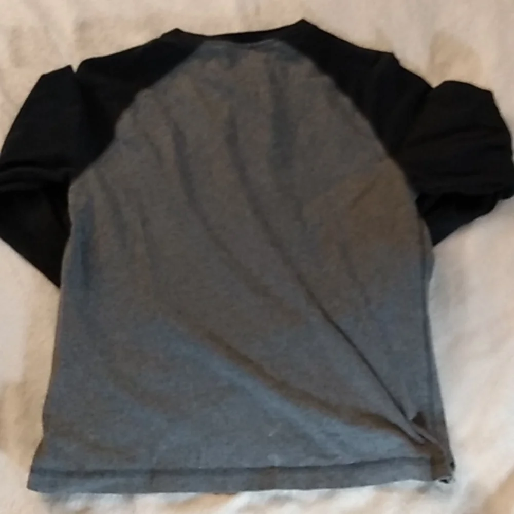 OLD NAVY YOUTH LG LONG SLEEVED